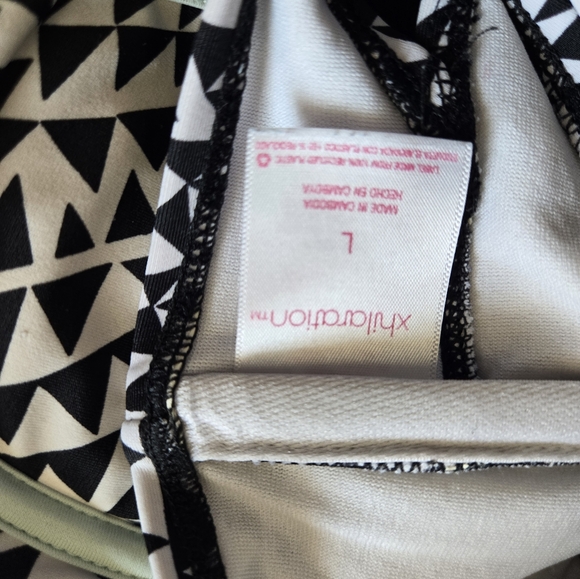 Swim top - Picture 4 of 5